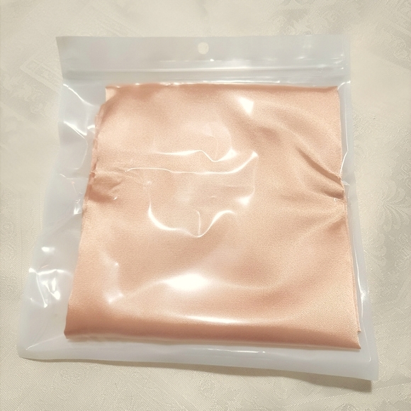 NEW! REFRESHMENTS Partied Out Pillowcase Duo in Peachy Keen in Standard Size - Picture 4 of 5